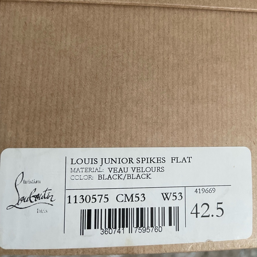 Louis spikes flat